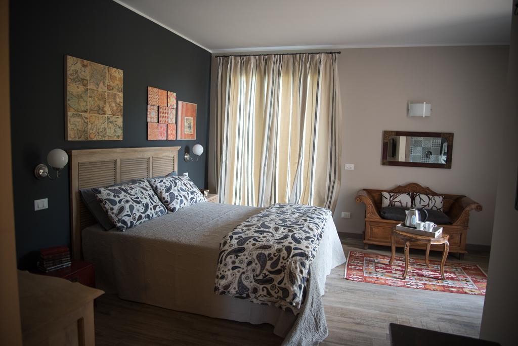 B&B La Dimora Del Garda Сирмионе Номер фото